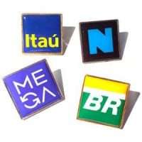 Pin cuadrado 2,5 x 2,5 cms. con dome base metálica